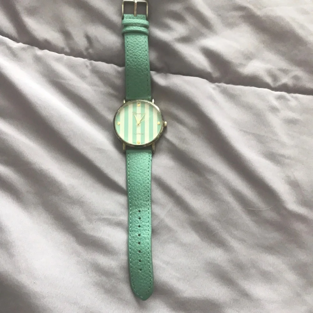4 for $10 💗💗 Geneva teal and white watch